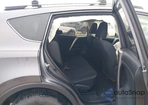 2017 Toyota Rav4 Le z USA, uszkodzony, nr VIN JTMZFREV3HJ127457